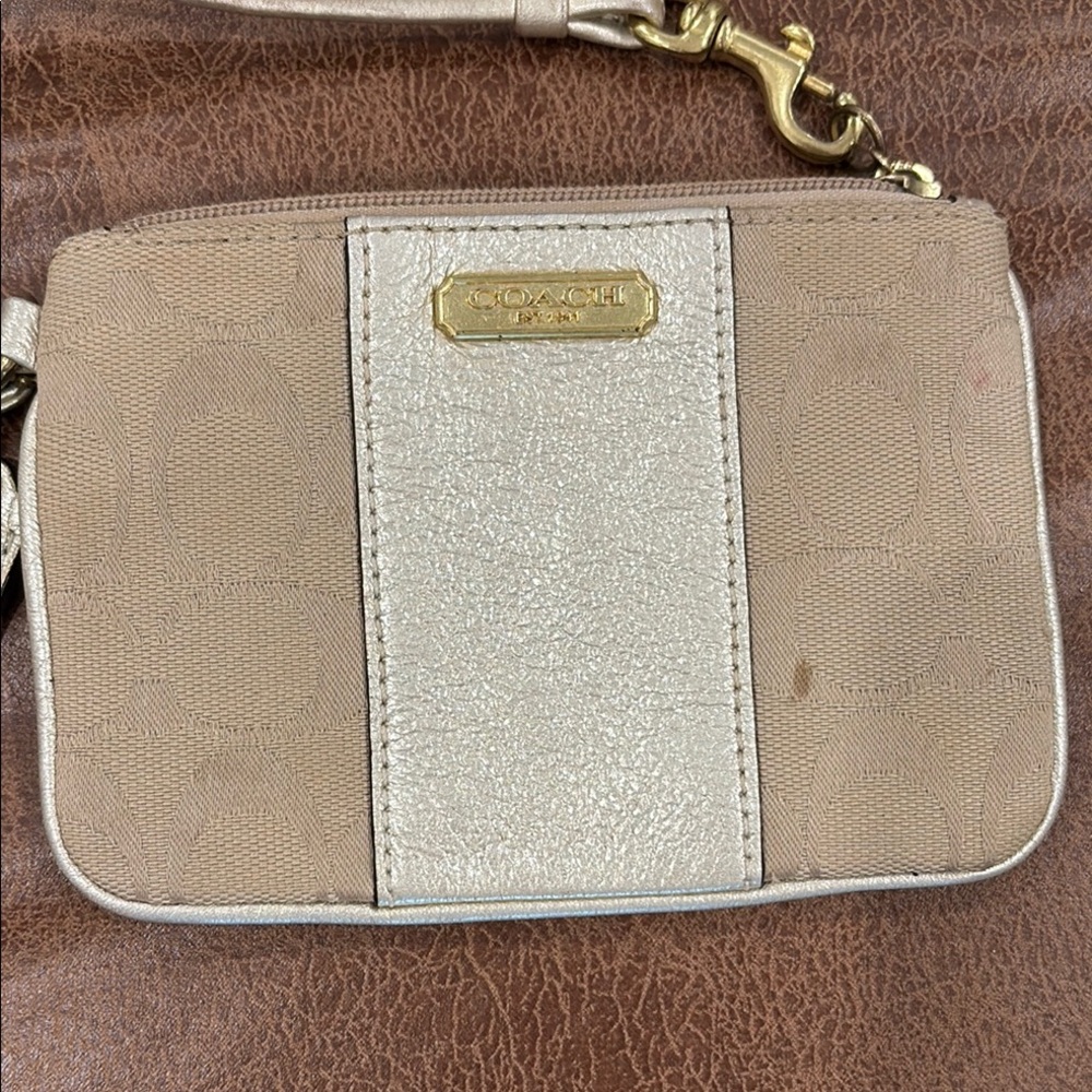 Coach Tan Gold Wristlet Clutch Sleek Design - Picture 2 of 5